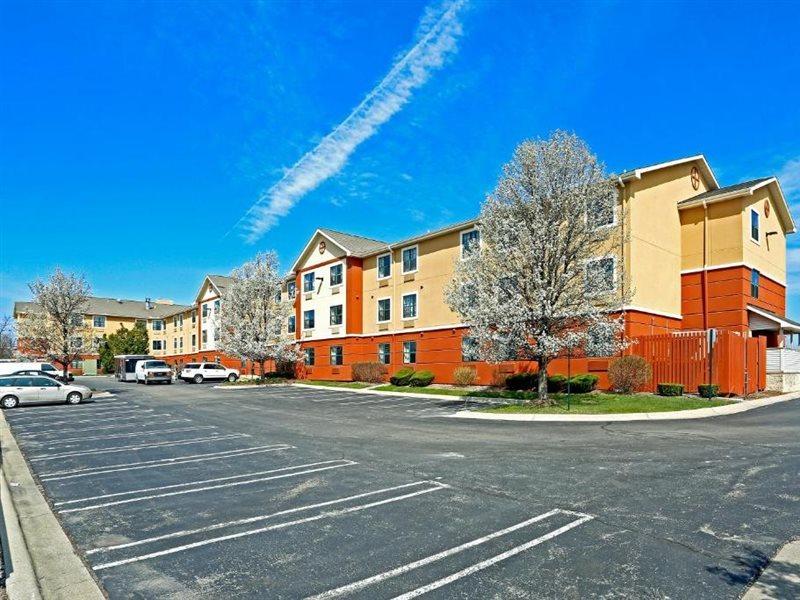Suburban Studios Auburn Hills - Detroit Экстерьер фото