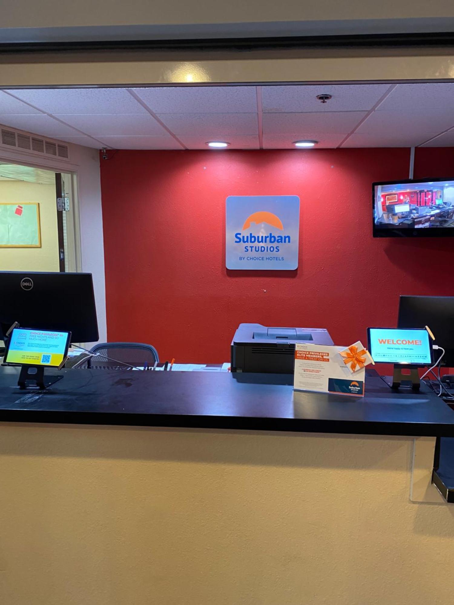Suburban Studios Auburn Hills - Detroit Экстерьер фото