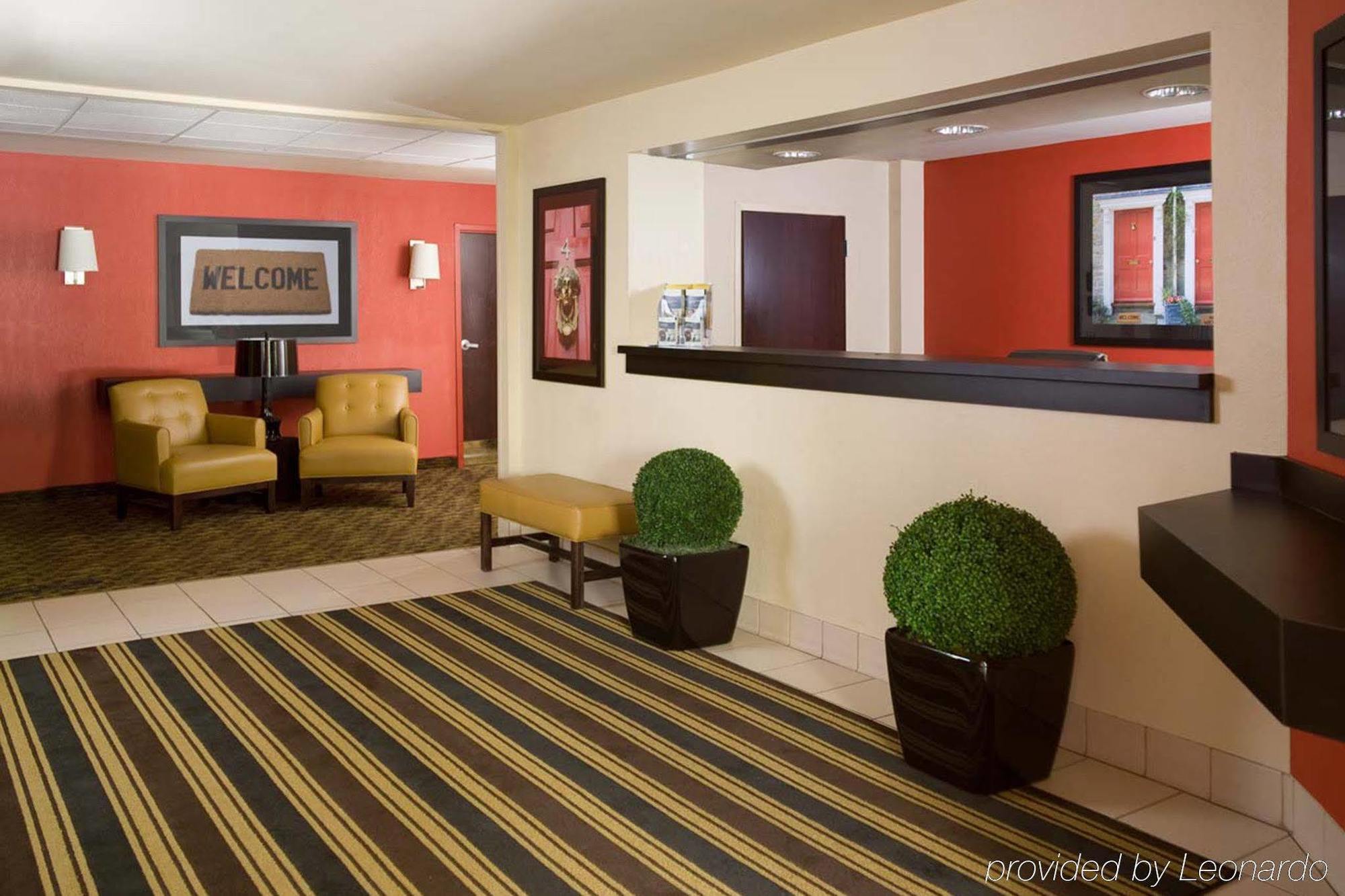 Suburban Studios Auburn Hills - Detroit Экстерьер фото